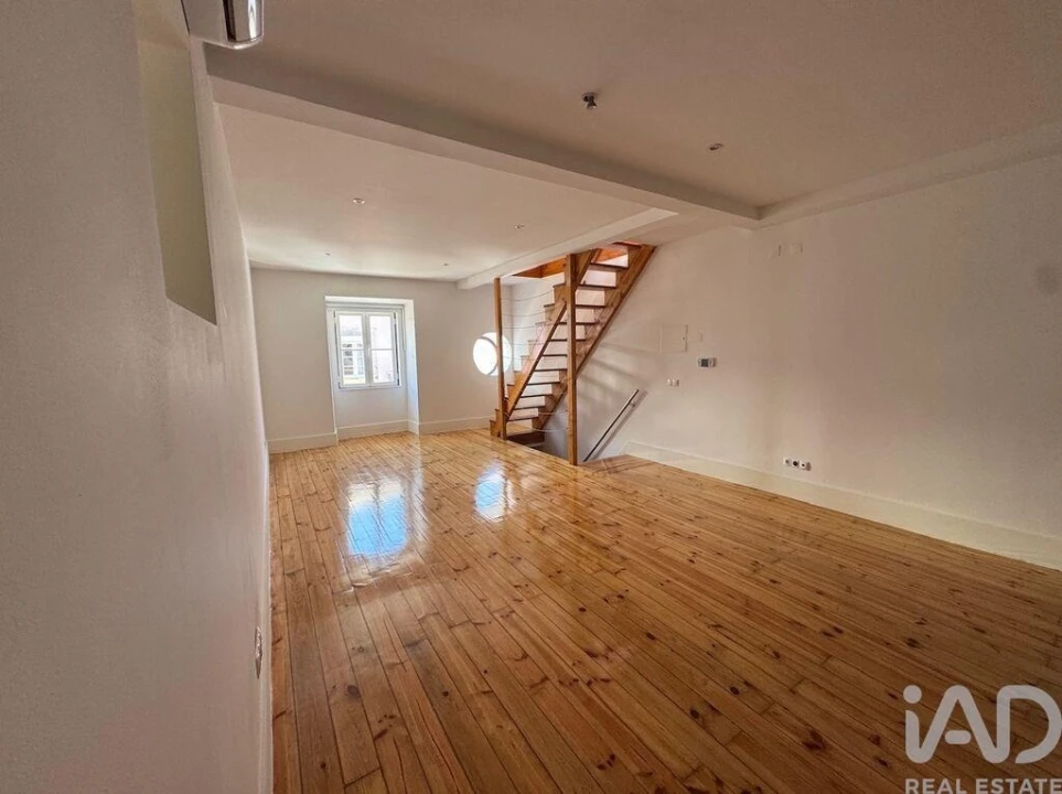 Apartamento T2 para Arrendamento em Arroios Foto 6