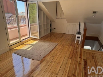Apartamento T2 para Arrendamento em Arroios