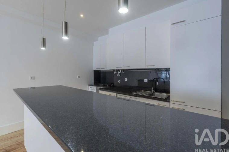 Apartamento T2 para Arrendamento em Arroios Foto 5
