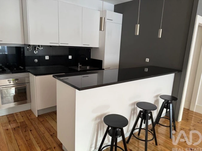 Apartamento T2 para Arrendamento em Arroios Foto 2