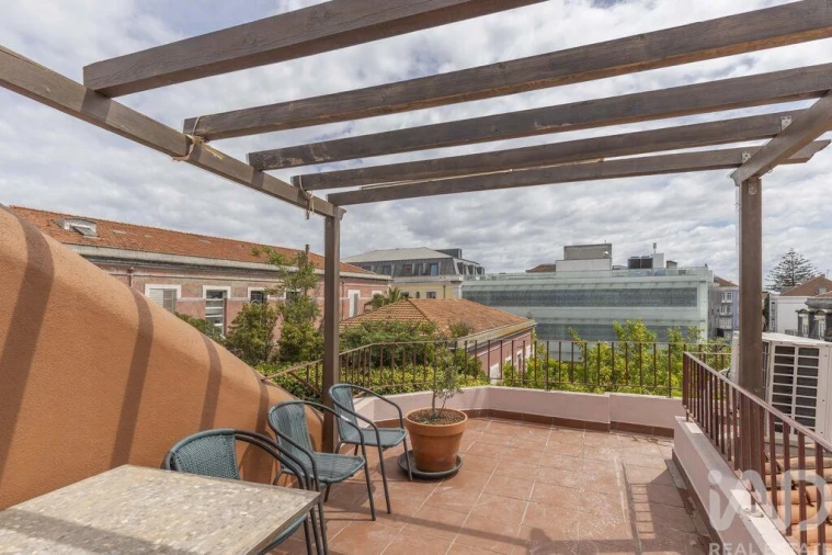 Apartamento T2 para Arrendamento em Arroios