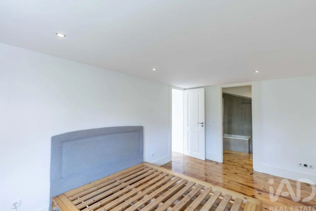 Apartamento T2 para Arrendamento em Arroios Foto 14