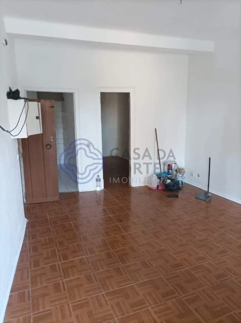 Prédio para Venda em Santa Maria Maior