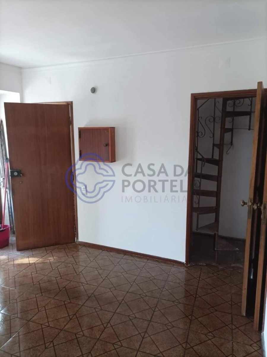 Prédio para Venda em Santa Maria Maior Foto 32