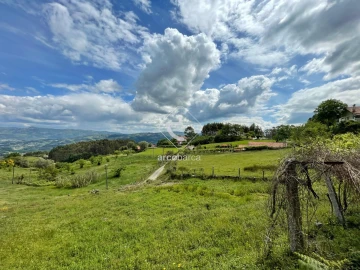 Terreno para Venda em Jolda (Madalena) e Rio Cabrão