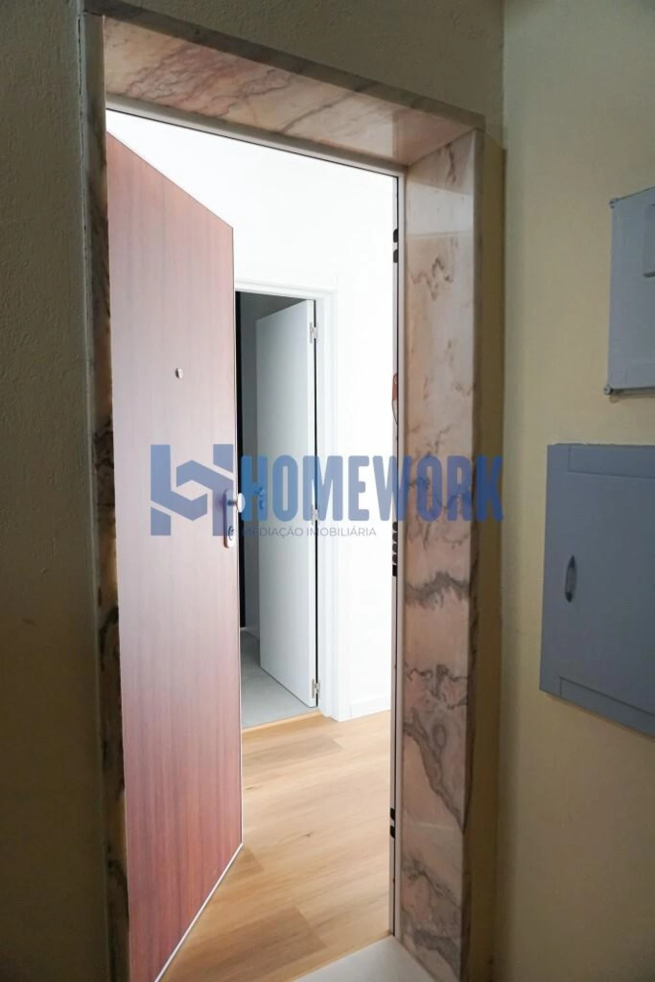 Apartamento T1 para Venda em Barreiro e Lavradio Foto 12