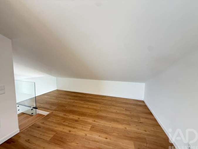 Apartamento T3 para Venda em Alcabideche Foto 16