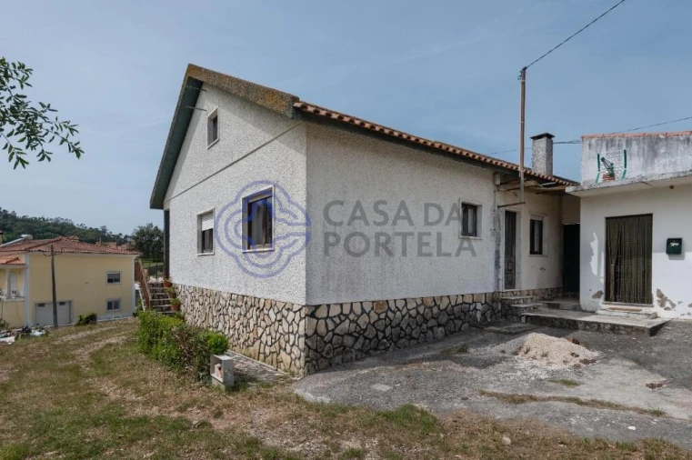 Moradia T3 para Venda em Carvalhal Benfeito Foto 8