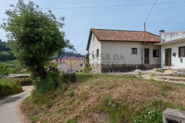 Moradia T3 para Venda em Carvalhal Benfeito Foto 7