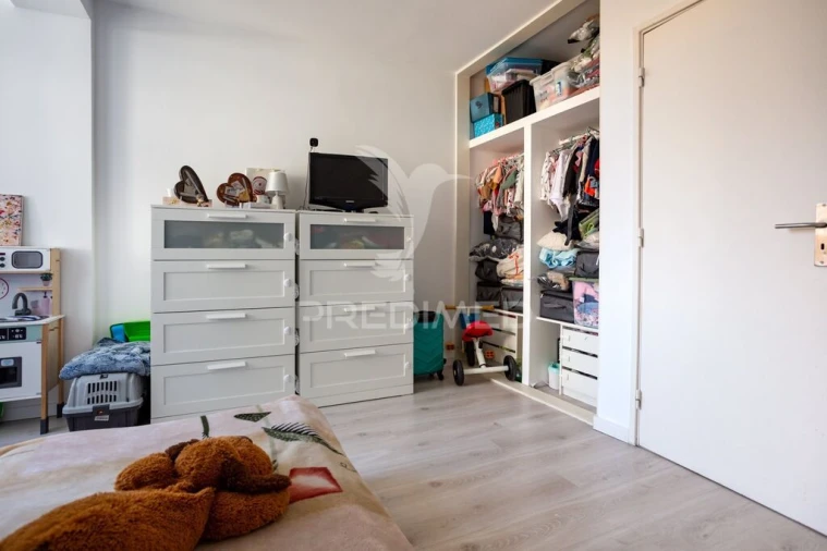 Apartamento T2 para Venda em Laranjeiro e Feijó Foto 8