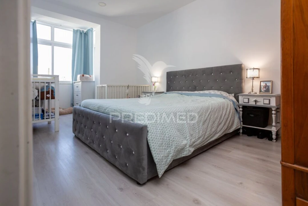 Apartamento T2 para Venda em Laranjeiro e Feijó Foto 9