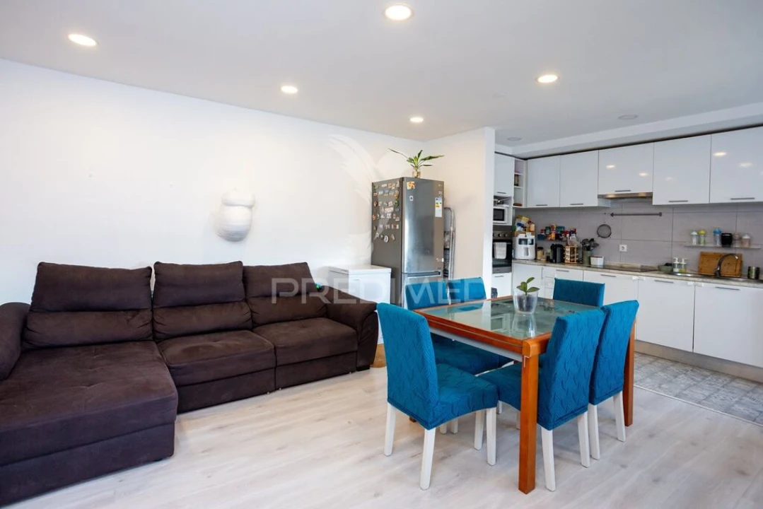Apartamento T2 para Venda em Laranjeiro e Feijó Foto 2