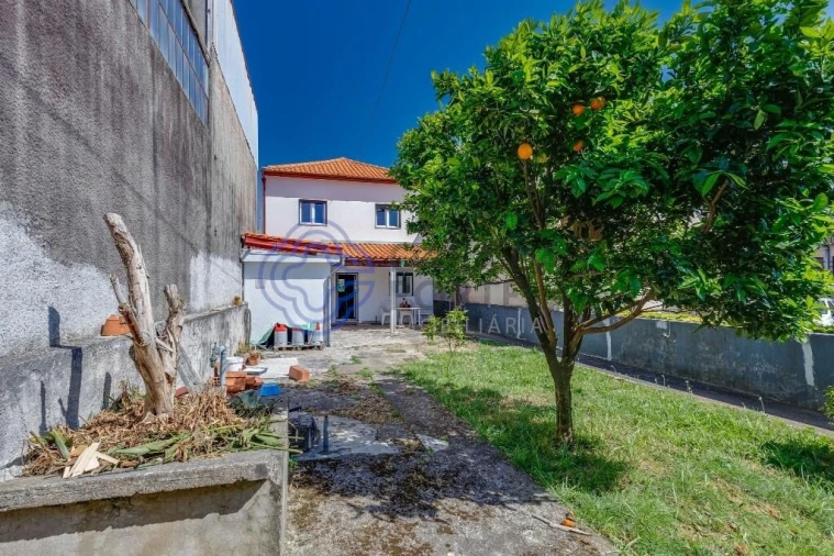 Moradia T3 para Venda em Aveleda Foto 40