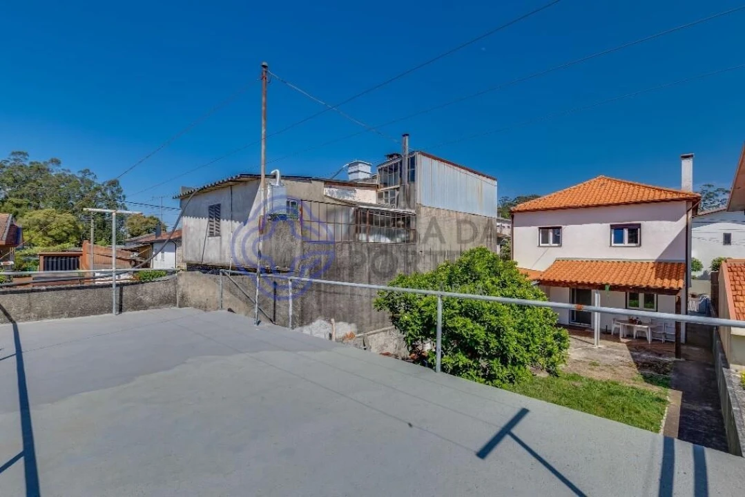 Moradia T3 para Venda em Aveleda Foto 44