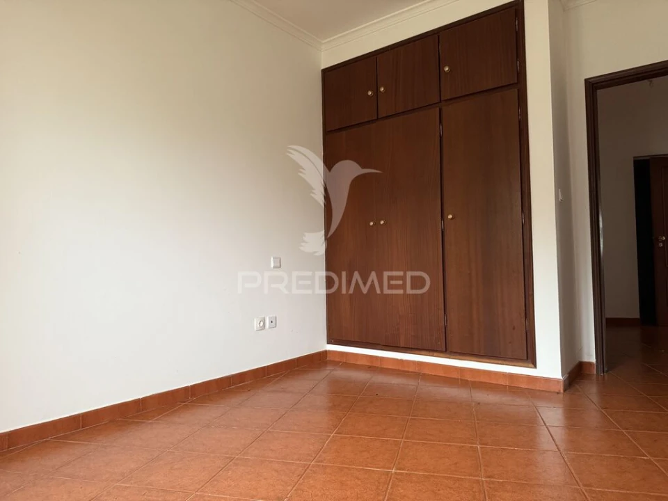 Apartamento T2 para Venda em Boavista dos Pinheiros Foto 3
