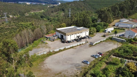 Armazém para Venda em Ermesinde