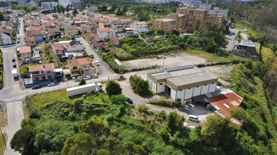 Armazém para Venda em Ermesinde