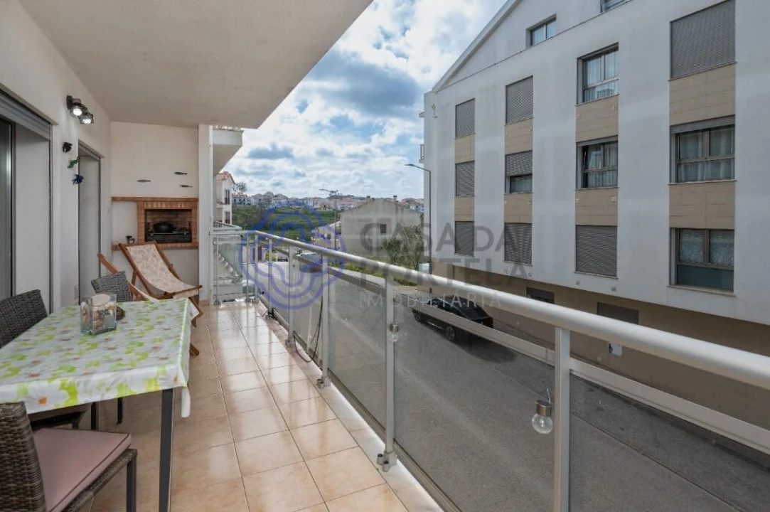 Apartamento T2 para Venda em Nazare Foto 23