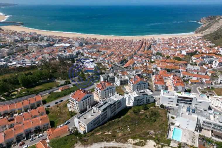 Apartamento T2 para Venda em Nazare Foto 3