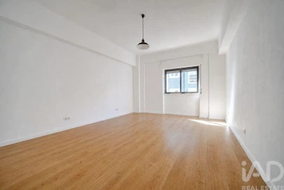 Apartamento T3 para Arrendamento em Estrela