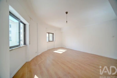 Apartamento T3 para Arrendamento em Estrela