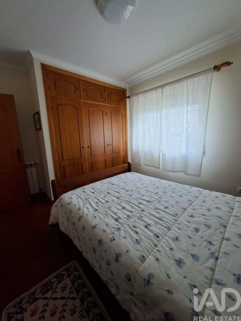 Moradia T5 para Venda em Nossa Senhora do Pópulo, Coto e São Gregório