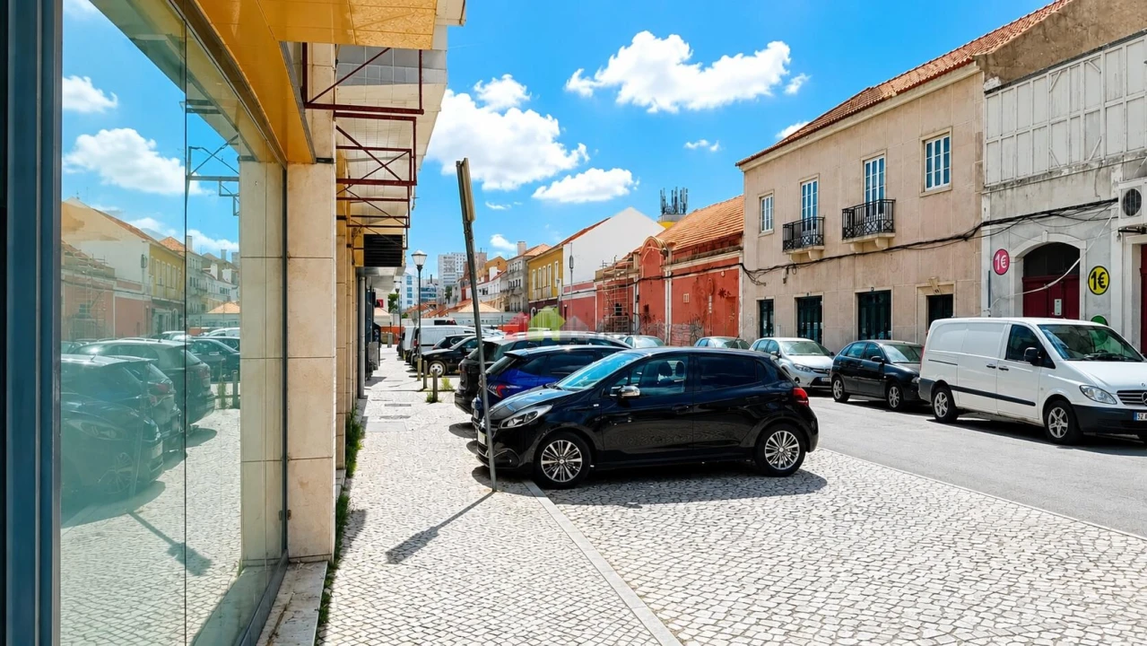 Loja para Arrendamento em União das Freguesias de Setúbal Foto 17