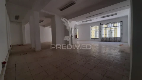 Loja para Arrendamento em Azeitão (São Lourenço e São Simão)