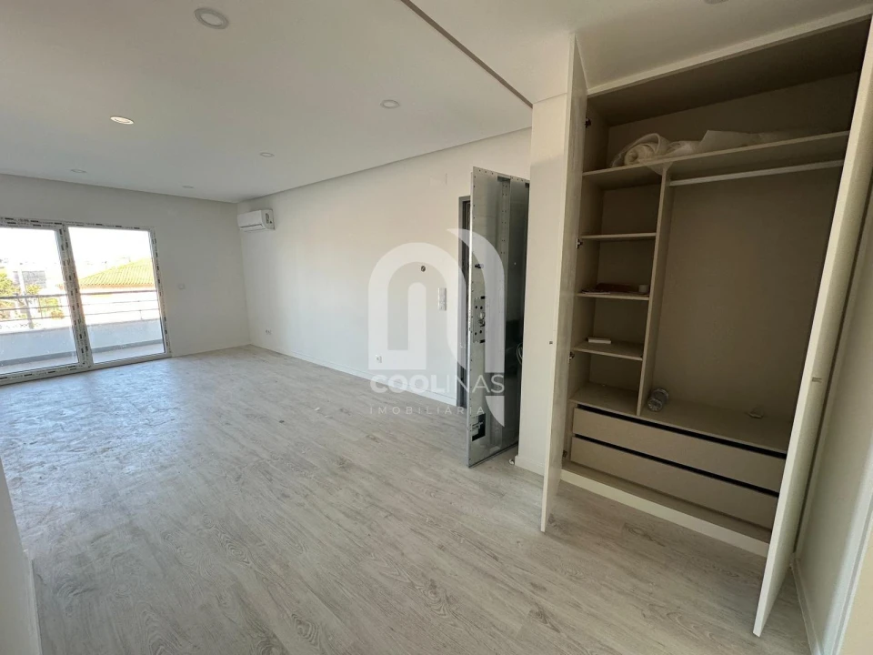 Apartamento T3 para Venda em Seixal, Arrentela e Aldeia de Paio Pires Foto 18