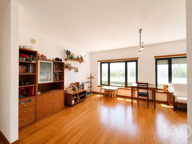 Apartamento T2 para Venda em Olivais Foto 3