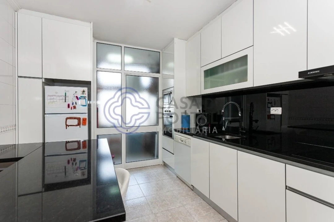 Apartamento T3 para Arrendamento em Oliveira do Douro Foto 10