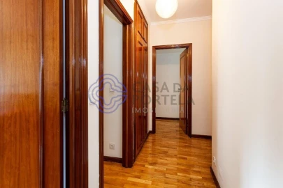 Apartamento T3 para Arrendamento em Oliveira do Douro