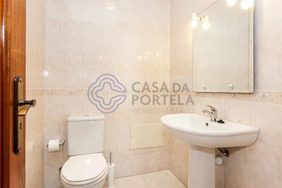 Apartamento T3 para Arrendamento em Oliveira do Douro