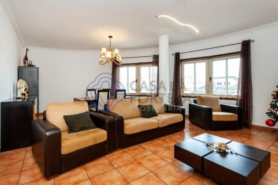 Apartamento T3 para Arrendamento em Oliveira do Douro