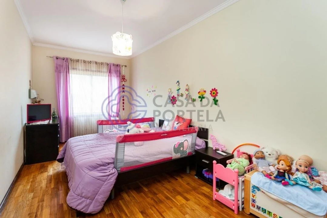 Apartamento T3 para Arrendamento em Oliveira do Douro Foto 16