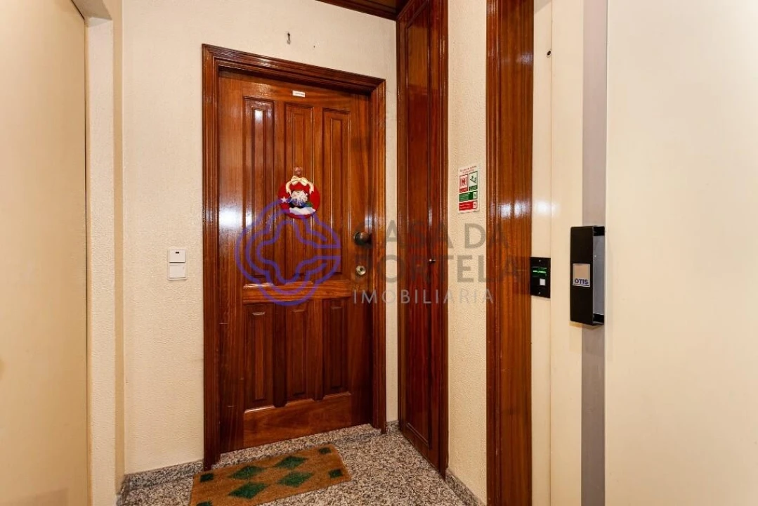 Apartamento T3 para Arrendamento em Oliveira do Douro Foto 5