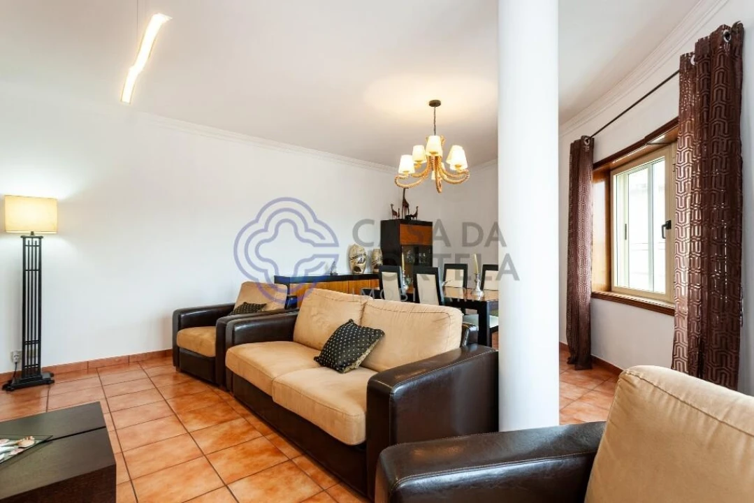 Apartamento T3 para Arrendamento em Oliveira do Douro Foto 8