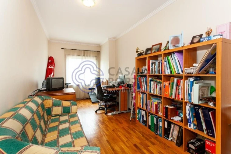 Apartamento T3 para Arrendamento em Oliveira do Douro Foto 24