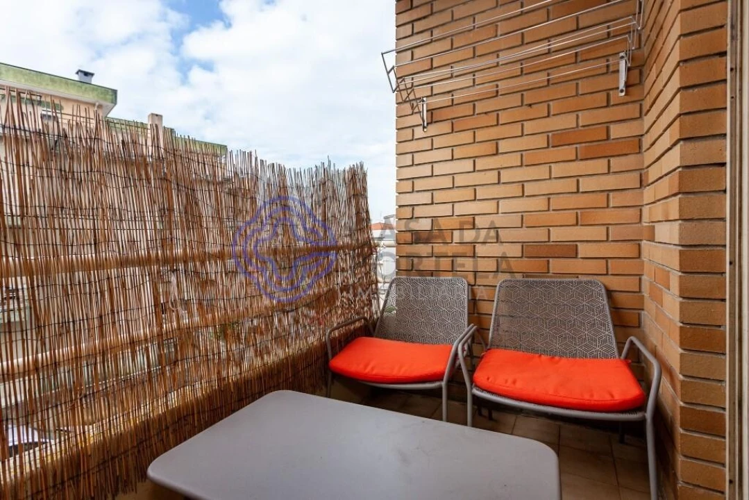 Apartamento T3 para Arrendamento em Oliveira do Douro Foto 28