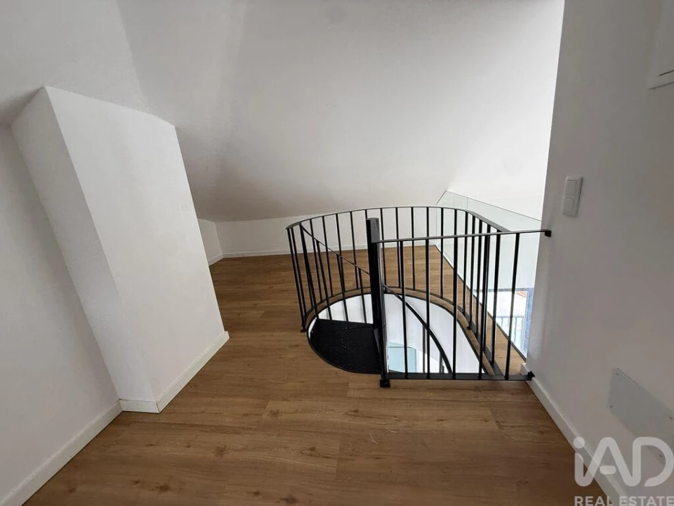 Apartamento T3 para Venda em Alcabideche Foto 15