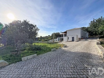Moradia T3 para Venda em São Brás de Alportel