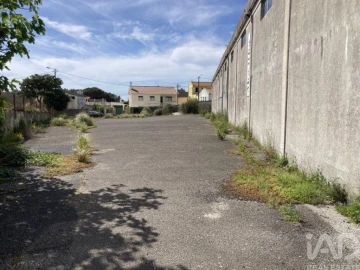 Prédio para Venda em Queluz e Belas