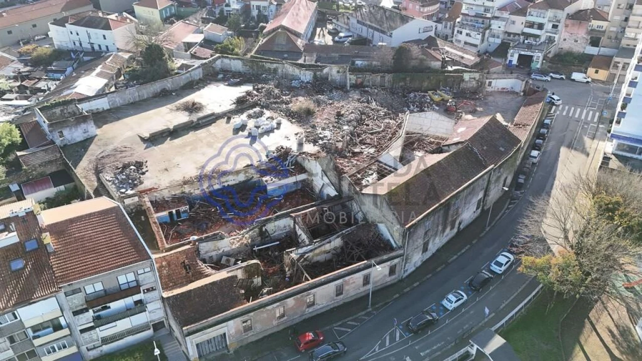 Apartamento T1 para Venda em Paranhos Foto 9
