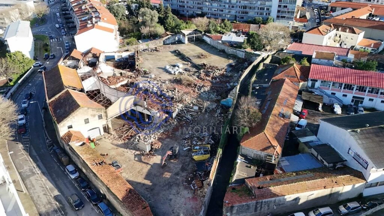 Apartamento T1 para Venda em Paranhos Foto 7