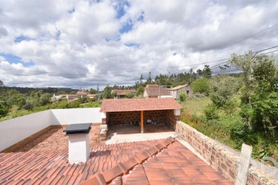 Moradia T4 para Venda em Cumeeira