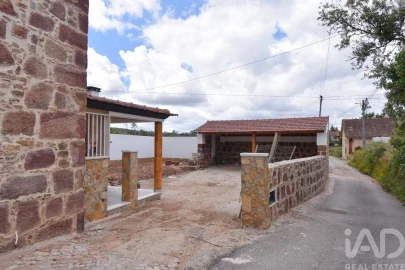 Moradia T4 para Venda em Cumeeira
