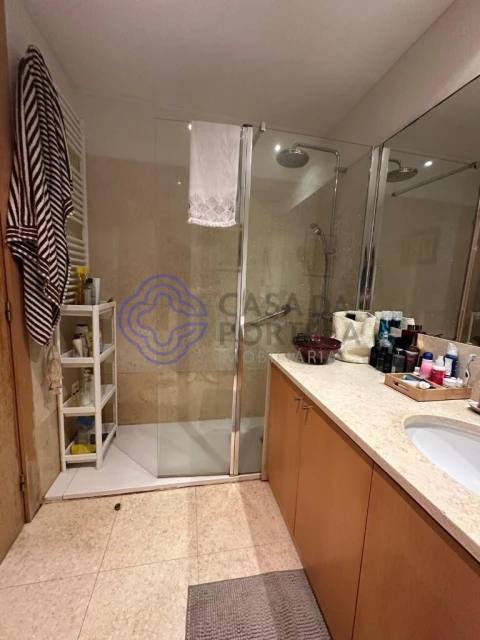Apartamento T3 para Venda em Lordelo do Ouro e Massarelos