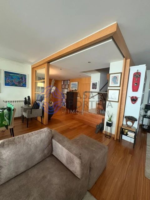 Apartamento T3 para Venda em Lordelo do Ouro e Massarelos