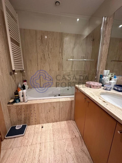 Apartamento T3 para Venda em Lordelo do Ouro e Massarelos
