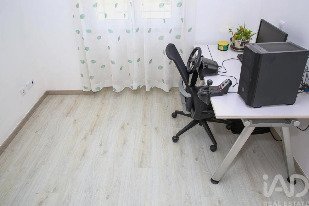 Apartamento T2 para Venda em Santa Maria, São Pedro e Matacães Foto 18